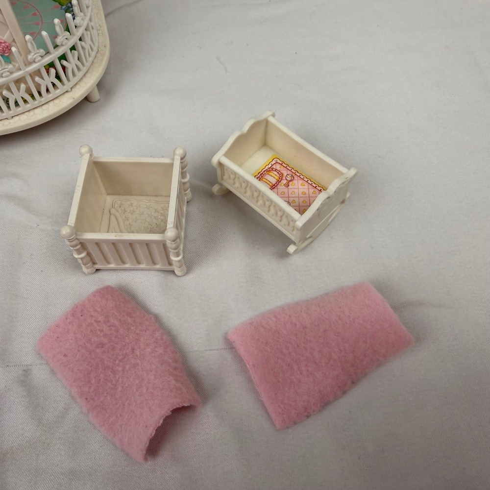 Vintage Fisher-Price Precious Places Baby's Nursery Cottage 5161 Boxed Set 1989 - Picture 8 of 16